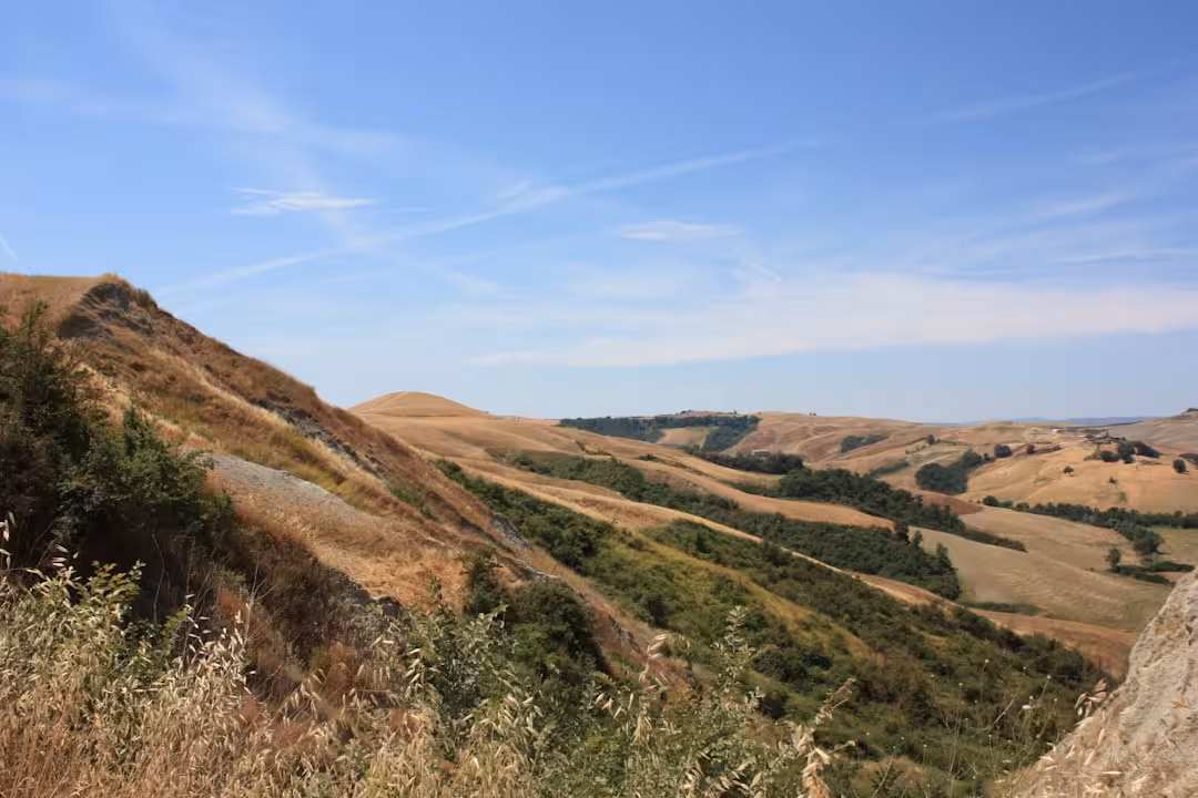 Roccaverano e Robiola: Caprini, Calanchi e Alta Langa Meridionale