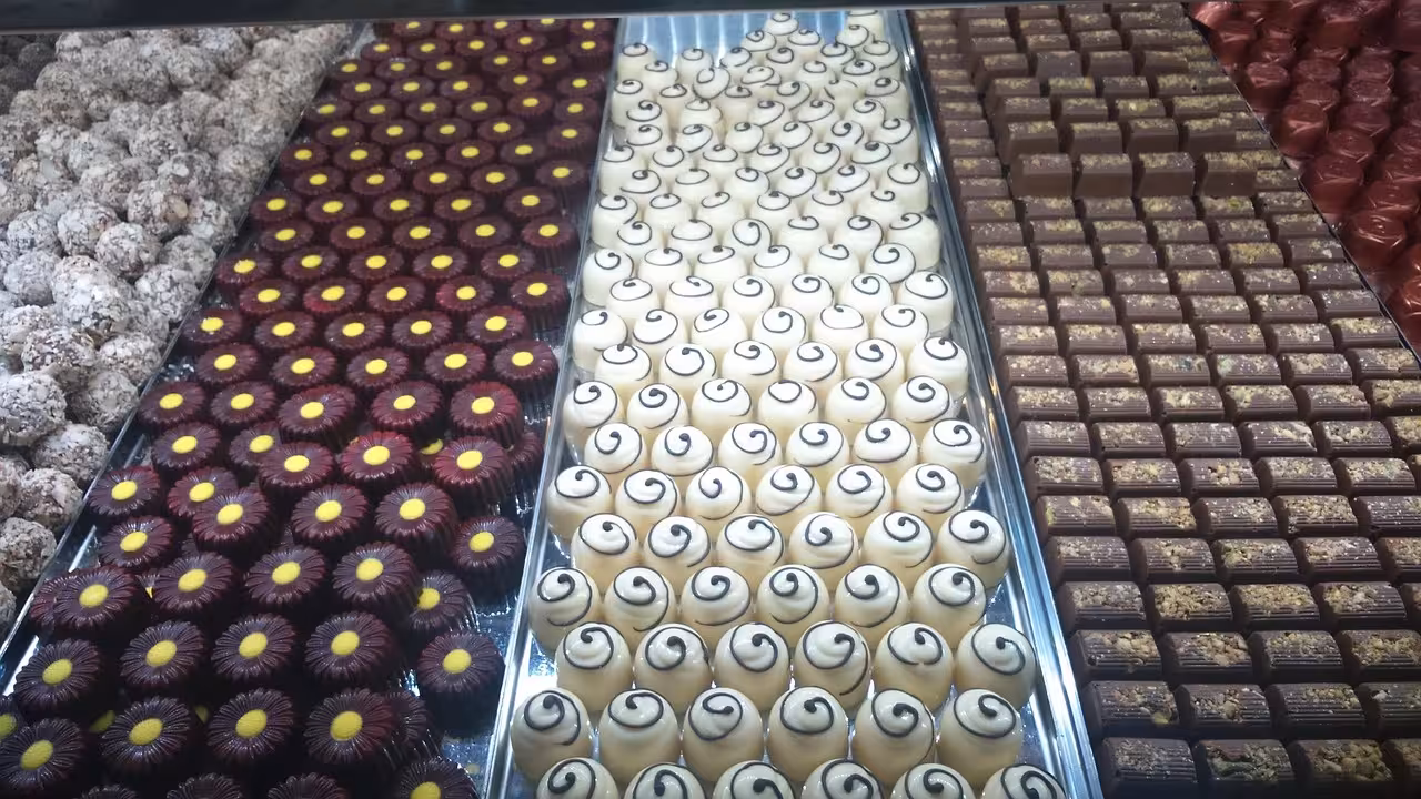 Cortemilia e Alta Langa della Nocciola: Filiera, Boschi e Pasticceria