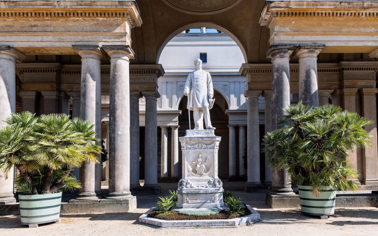 Rivoli: castello, arte contemporanea e centro storico