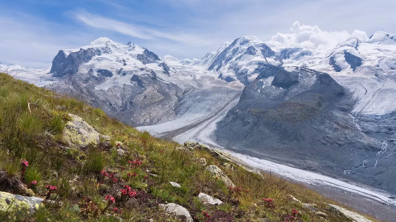 Chianale: uno dei borghi alpini più suggestivi del Piemonte