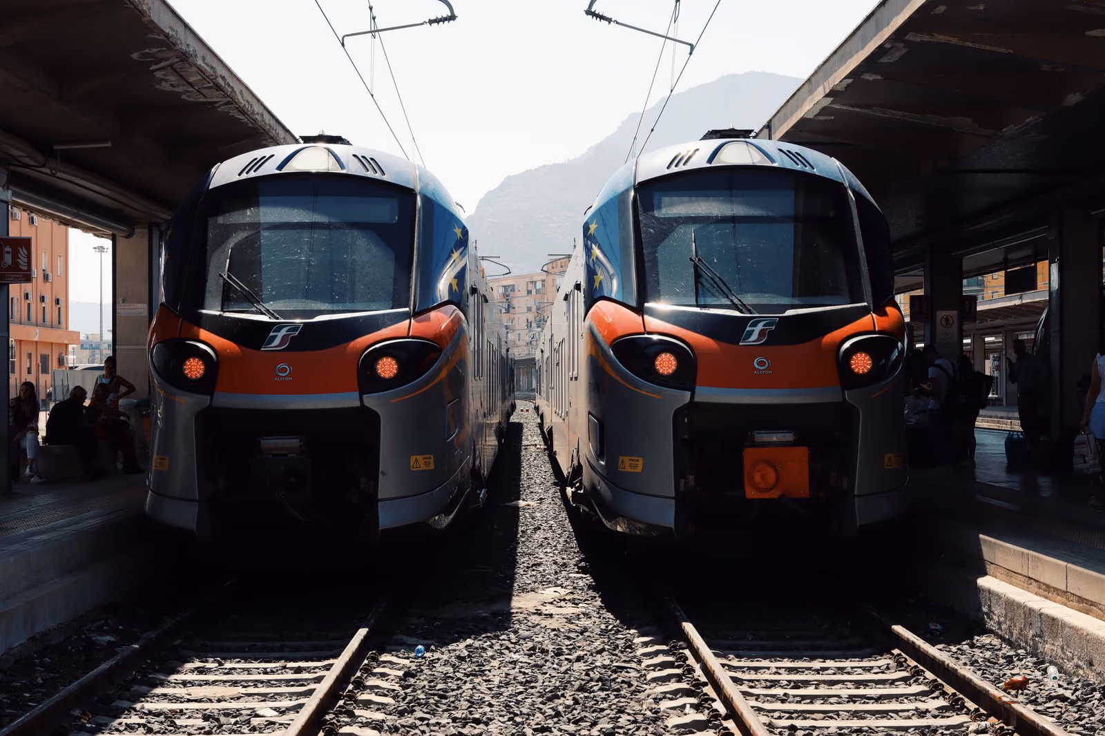 Treni panoramici in Piemonte: itinerari lenti tra montagna, laghi e borghi